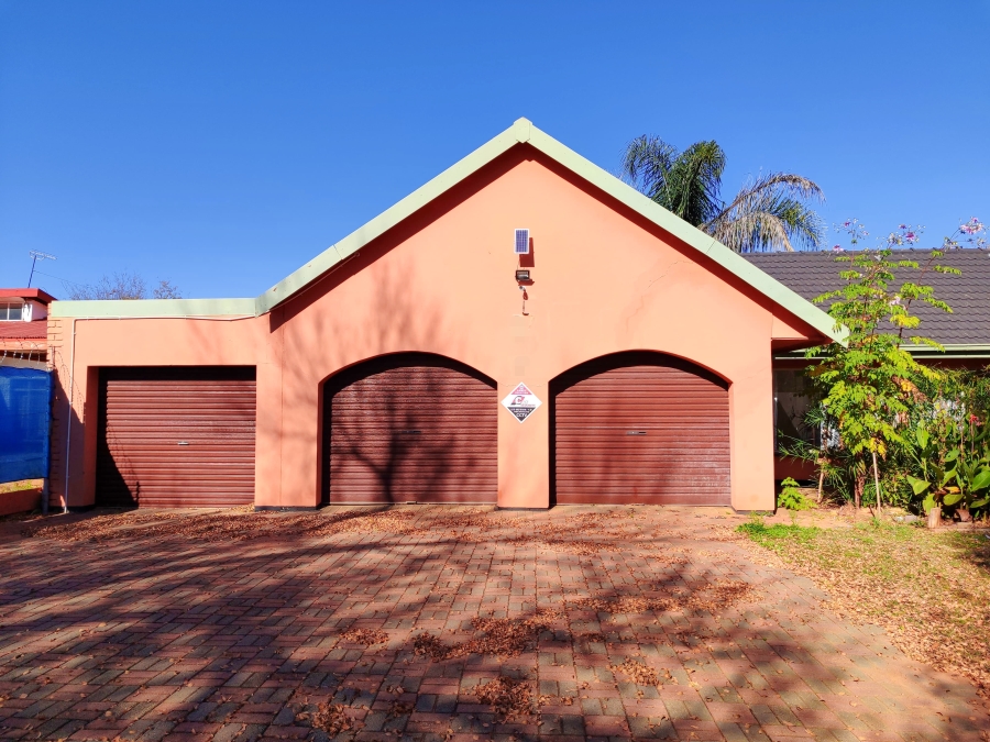 4 Bedroom Property for Sale in Meiringspark North West